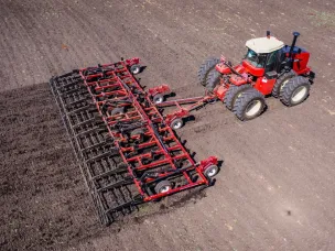 700 единиц новой техники приобрели нижегородские аграрии за первое полугодие 2024 года